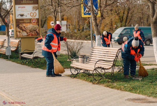 FOTO // Modelul de la Orhei este aplicat și în orașul Taraclia. Autoritățile locale au demarat o „CURĂȚENIE GENERALĂ” în localitate