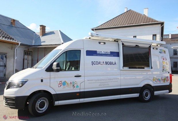 FOTO // Proiect UNIC în educație, pornit din Turda: Prima Școală MOBILĂ din România