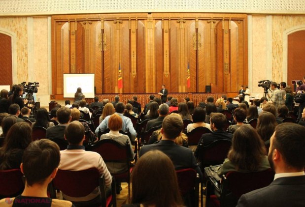 PREMII pentru STUDENŢII moldoveni care învaţă PESTE HOTARE