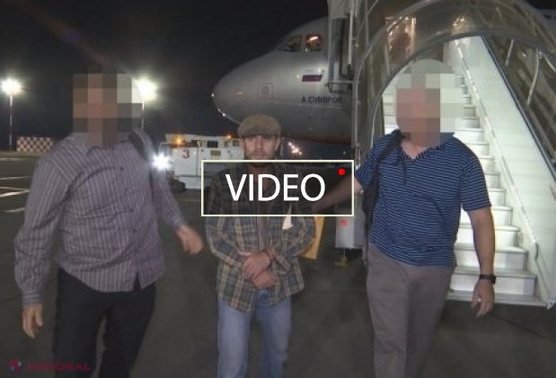 VIDEO // Prins după 17 ani: Un moldovean care se ascundea în SUA, EXTRĂDAT în R. Moldova. Ataca și jefuia cu arma 