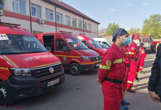 GALERIE FOTO, VIDEO // O echipă formată din 52 de medici din România a ajuns în R. Moldova, pentru a ajuta GRATUIT, timp de două săptămâni, la tratarea bolnavilor de COVID-19. AJUTOR de 3,5 MILIOANE de euro din partea României