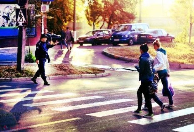 Chișinău // SUTE de pietoni și soferi, SANCȚIONAȚI pentru nerespectarea Regulamentului circulației rutiere