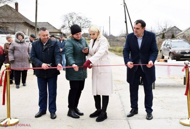 FOTO // Echipa lui Ilan Șor continuă să construiască drumuri în raionul Orhei. La Furceni și Brănești au fost INAUGURATE două porțiuni de drumuri