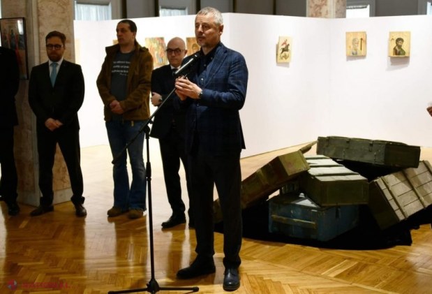 „Icoane pictate pe cutii de muniție”, expoziția care-și propune să transforme moartea în viață