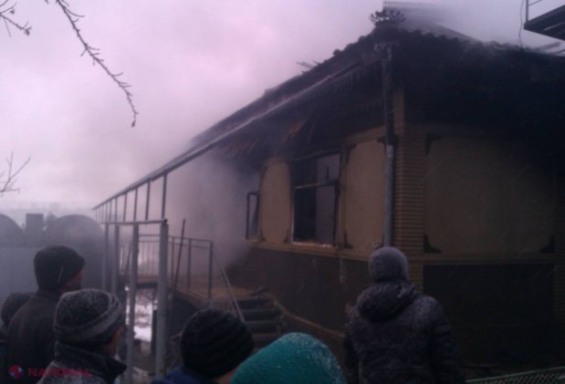 HÂNCEȘTI // Incendiu de proporții. O locuință a ARS în TOTALITATE
