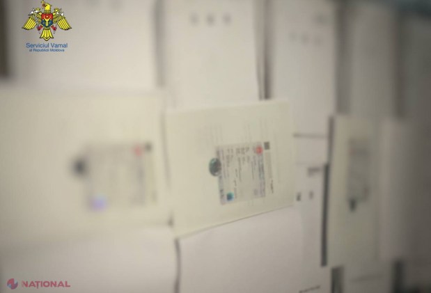 Caz RAR la aeroport: Sute de mape cu DOCUMENTE, aduse fraudulos în R. Moldova