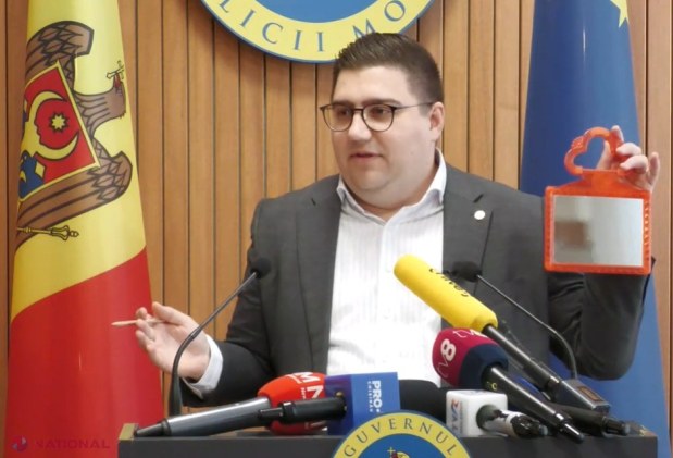 VIDEO // Daniel Vodă, DEDICAȚIE muzicală pentru Peskov și Zaharova, care s-au arătat preocupați de corectitudinea scrutinului prezidențial: „Să asculte piesa „Sus pe malul Nistrului”... Noi ne-am obișnuit că oglinda voastră e STRÂMBĂ”