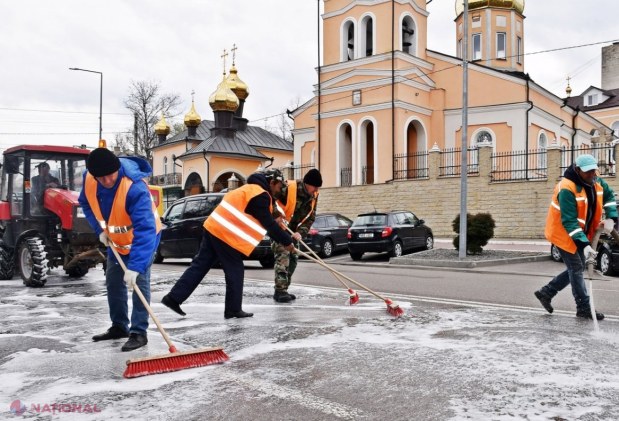 FOTO // Străzi spălate cu ȘAMPON special la Orhei. Autoritățile locale au demarat CURĂȚENIA de primăvară, inclusiv aplicarea marcajului rutier