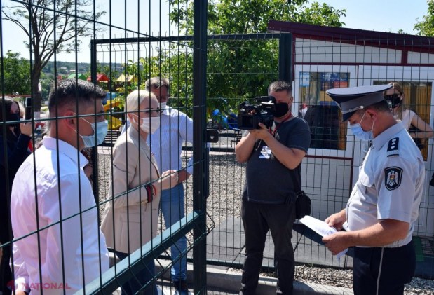 VIDEO // UPDATE: „OrheiLand” rămâne DESCHIS, după aproape două ore de NEGOCIERI cu poliția - „Victorie”. „Dodon luptă împotriva copiilor”. Cetățenii protestează la „OrheiLand” împotriva închiderii parcului