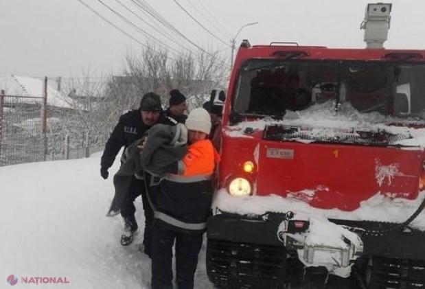 Două femei au NĂSCUT acasă, asistate prin telefon!