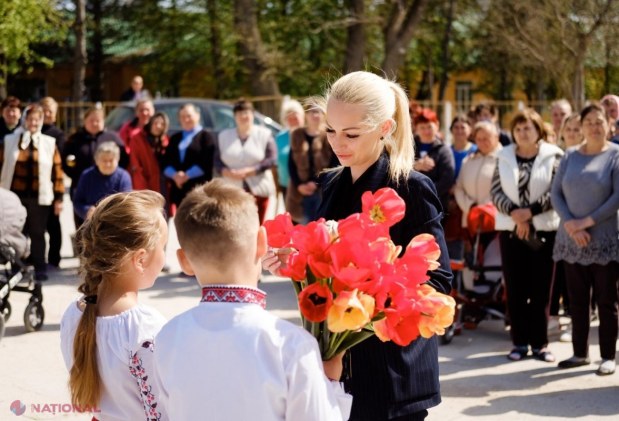 FOTO // Partidul „ȘOR” a demarat lucrările de ILUMINARE stradală în al treilea sat din circumscripțiile în care candidații săi au învins la parlamentare