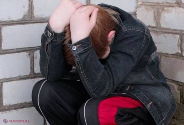 RAPORT ALARMANT // Mii de copii din R. Moldova, ABUZAȚI la școală și acasă în primul semestru: Violență fizică, exploatare prin muncă și violuri