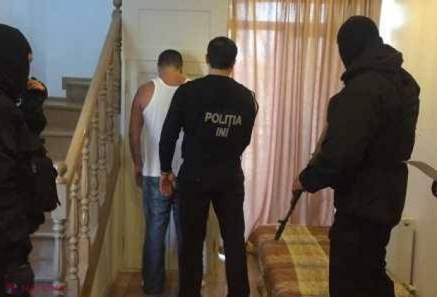 VIDEO // ZECI de tinere din R. Moldova prestau show-uri sexuale în regim on-line la îndemnul unui american