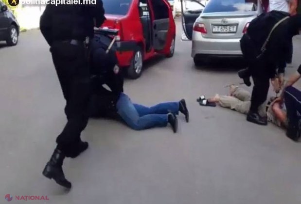 Reținere CA ÎN FILME în capitală. Mai mulți TRAFICANȚI, pe mâna polițiștilor