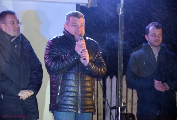 FOTO // Încă un sat din raionul Orhei are ILUMINAT stradal modern, datorită unui amplu proiect al Partidului „ȘOR”