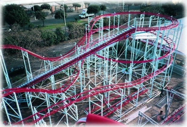 FOTO // O nouă PREMIERĂ pentru R. Moldova. Ilan Șor instalează un ROLLER COASTER gratuit la „OrheiLand”