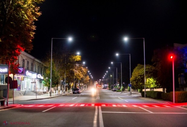 FOTO // Datorită unui proiect al lui Ilan Șor, străzile principale din Orhei au treceri de pietoni iluminate cu reflectoare roșii: „Orhei a devenit o localitate și mai sigură pentru pietoni”