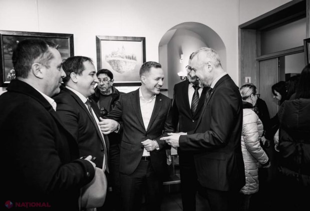 Expoziția „Orheiul Vechi”, vernisată la București cu participarea pictorilor de pe ambele maluri de Prut, un tribut în avans Zilei Culturii Românești și poetului Mihai Eminescu