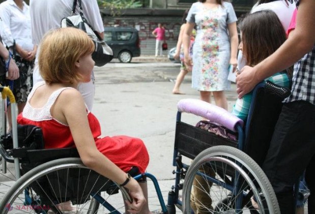 Fotografii ALTFEL în centrul Chișinăului