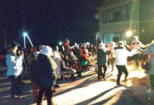 FOTO // Partidul „ȘOR” anunță finalizarea primei etape de ILUMINARE STRADALĂ a orașului Taraclia