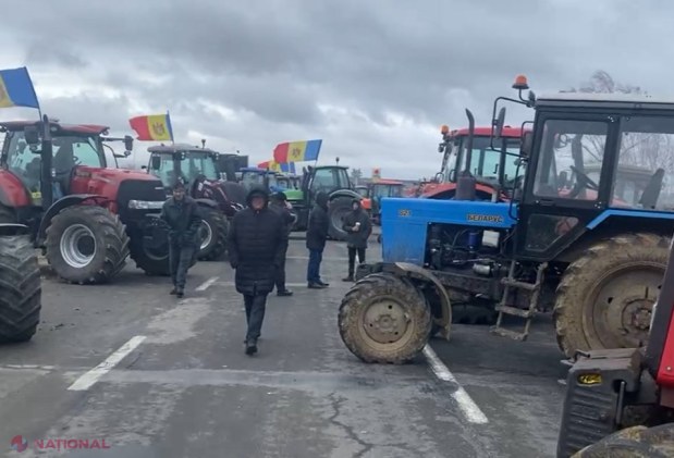 UPDATE, VIDEO // Fermierii au DEBLOCAT temporar drumul spre PTF Leușeni – Albița pentru AUTOCARE și autoturisme. Cetățenii sunt îndemnați să aleagă din timp PTF Sculeni, PTF Costești sau PTF Leova-Bumbăta