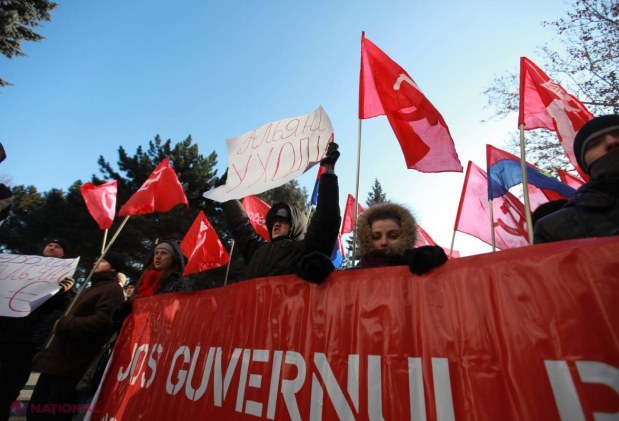 „Revoluția de catifea”, doar pe Facebook