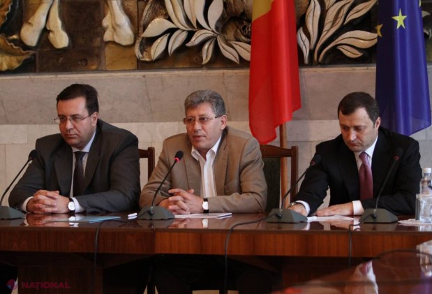 Chinurile Alianței: Reprezentanții PL au plecat de la sediul PLDM, FĂRĂ să facă declarații