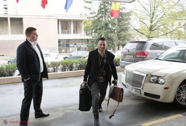 FOTO // Legendara trupă „Blue” a sosit la Chișinău!