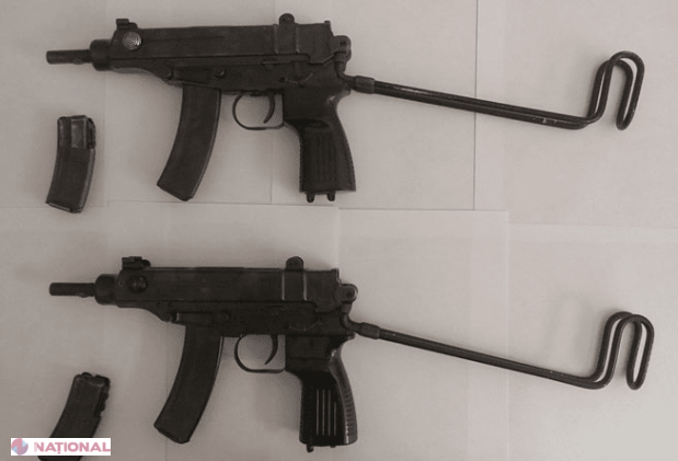 Surpriză pentru polițiști // ARME într-un colet poștal din Aeroport 