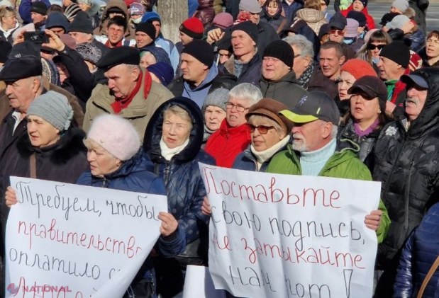 Flashmob organizat la Parlament de către Partidul „ȘOR”, întru susținerea inițiativei de a obliga Guvernul să plătească facturile cetățenilor pentru lunile de iarnă