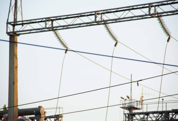 ATENȚIE // Deconectări de energie electrică MÂINE pe mai multe străzi din capitală și în mai multe localități din R. Moldova