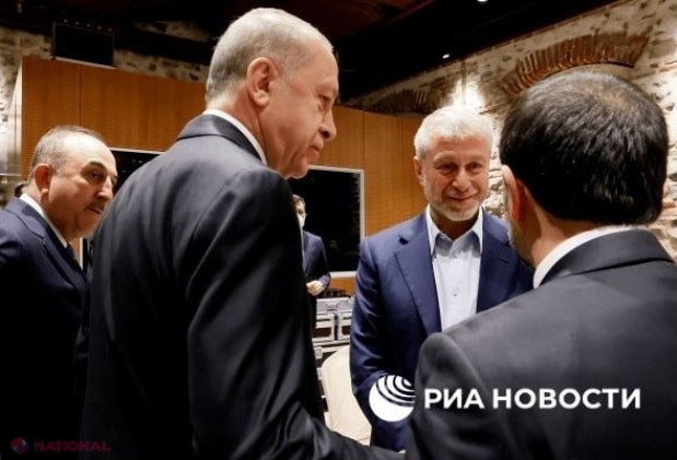 Oligarhul Roman Abramovici, PREZENT la negocierile ruso-ucrainene de încetare a focului de la Istanbul. Erdogan speră ca Rusia și Ucraina să ajungă la un numitor comun: „A sosit momentul ca negocierile să dea roade”