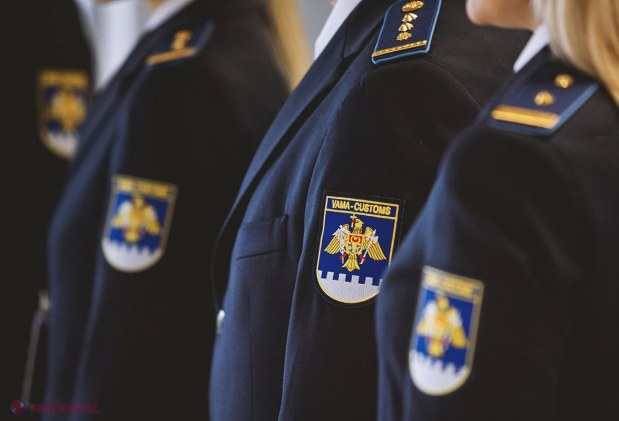 Caz REZOLVAT. Cetățeanul despre care Filip spunea că i s-a cerut TAXĂ la vamă de 900 de lei pentru niște hăinuțe cumpărate la copii și-a primit BANII
