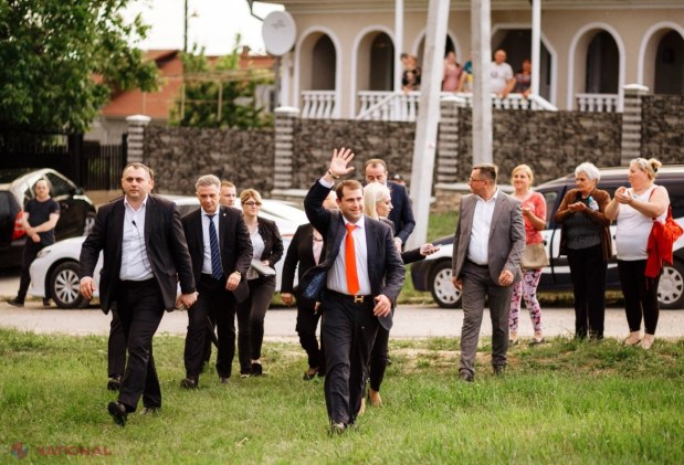 FOTO // Partidul „ȘOR” a dat în exploatare iluminatul stradal într-o altă localitate din circumscripțiile unde candidații formațiunii au câștigat la parlamentare