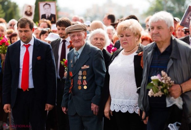 FOTO // Mii de simpatizanți ai Partidului „ȘOR” au organizat un MARȘ cu prilejul zilei de 9 mai