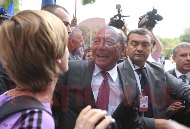 FOTO // Băsescu, emoționat până la LACRIMI