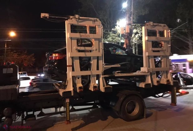 FOTO // Mașinile parcate NEREGULAMENTAR sunt EVACUATE și noaptea, iar proprietarii au dreptul să le ridice abia a doua zi. Asta înseamnă +120 de lei pentru un SRL care are cota ZERO TVA. „În ce mod beneficiază Primăria...”