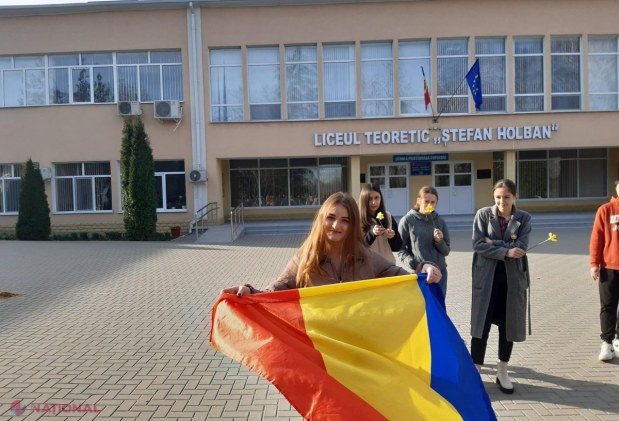 VIDEO, FOTO // Cărpineni a sărbătorit cu MÂNDRIE 105 ani de la Unirea Basarabiei cu România. Doi dintre DEPUTAȚII Sfatului Țării care au spus DA Unirii de la 1918 sunt originari din Cărpineni. „Noi spunem și astăzi DA UNIRII”
