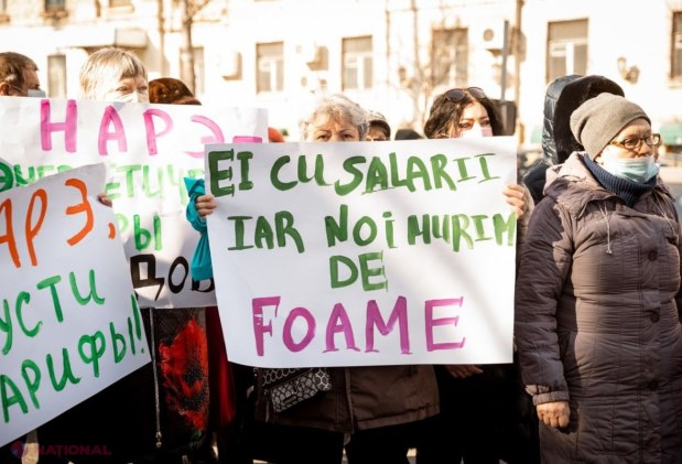 FOTO // Reprezentanții și simpatizanții Partidului „ȘOR” au PROTESTAT în fața ANRE și au cerut DEMISIA conducerii aceste instituții: „VAMPIRII energetici ai Moldovei”