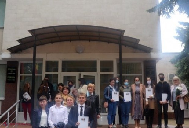TRADIȚIE // Ilan Șor continuă să ofere PREMII CONSISTENTE celor mai buni elevi din Orhei