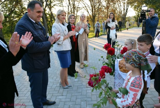 FOTO // Un nou proiect ambițios, implementat de echipa lui Ilan Șor: La Neculăieuca a fost creat Complexul educațional gimnaziul-grădinița: „Complexele educaționale reprezintă singura SOLUȚIE atât pentru grădinițe, cât și pentru gimnazii”