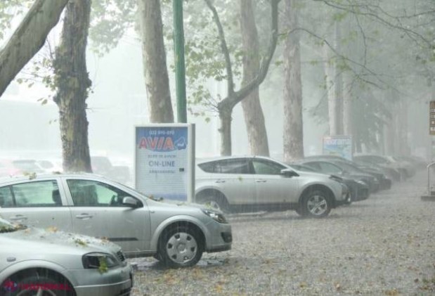 AVERTISMENTUL meteorologilor: Grindină și vijelie în după-amiaza zilei de azi. Când va începe FURTUNA