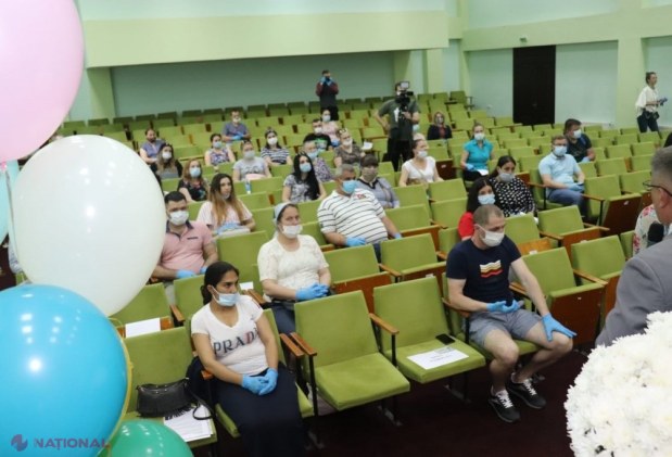 FOTO // Alte 40 de familii din Orhei au beneficiat de indemnizații de 7 000 și 10 000 de lei la inițiativa lui Ilan Șor: „Mii de familii au beneficiat de indemnizații în cadrul acestui program”