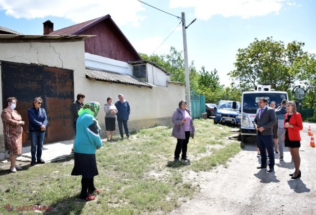 FOTO // Partidul „ȘOR” a dat START proiectului de ILUMINAT STRADAL încă într-o localitate din raionul Orhei: „2020 a fost declarat de noi „An al Luminii”. Sunt sigur că proiectele de îmbunătățire a vieții oamenilor vor da rezultate”