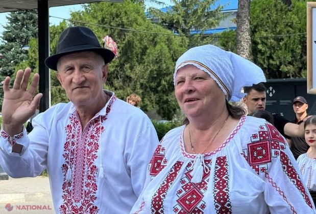 FOTO // Parada INEDITĂ la Bălți. Sute de persoane au promovat portul popular ROMÂNESC pe străzile din capitala de nord a R. Moldova