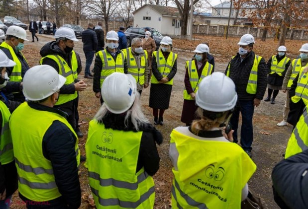 FOTO // Maia Sandu a dat START lucrărilor unui proiect de amploare la Edineț: „Peste 18 mii de locuitori vor avea APĂ bună la robinet grație fondurilor EUROPENE”