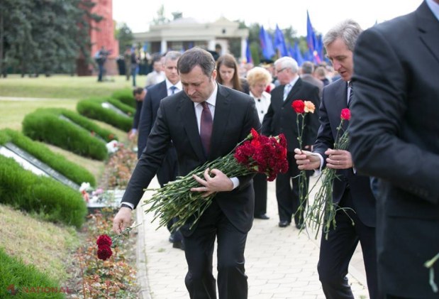 Reportaj FOTO // „Ziua Victoriei”, la Memorial: „Nu dorim ca cineva să treacă prin ce am trecut noi”