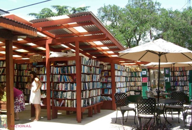Cele mai FRUMOASE LIBRĂRII în aer liber