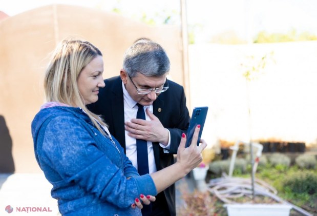 FOTO // Au inițiat o afacere de la ZERO acum 20 de ani, pe pământul din propria grădină, iar acum asigură toată R. Moldova cu ceea ce produc: „Satele noastre se pot dezvolta datorită unor asemenea oameni, care deschid afaceri, reinvestesc”