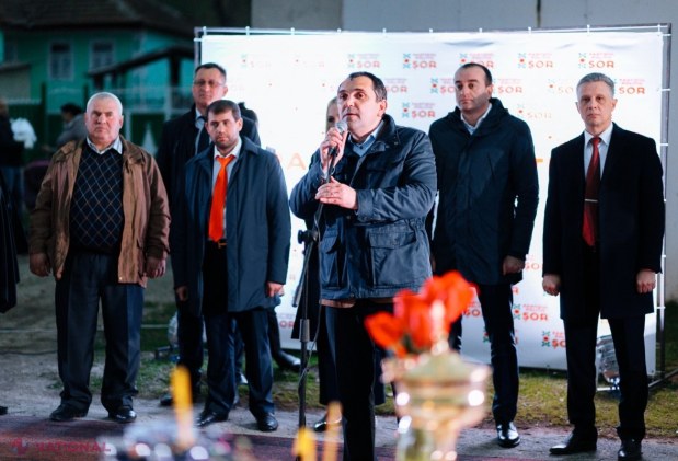 FOTO // Partidul „ȘOR” a instalat un sistem de ILUMINARE stradală în prima dintre cele 104 localități în care a promis că va face acest lucru